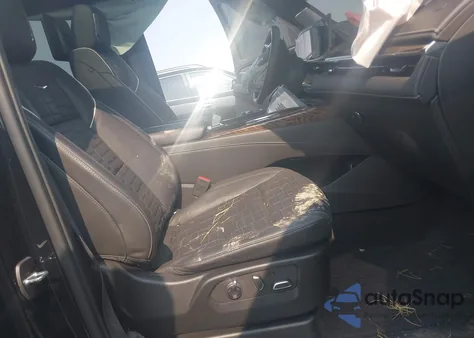 2024 Cadillac Escalade 4Wd Sport Platinum z USA, uszkodzony, nr VIN 1GYS4GKL2RR159201